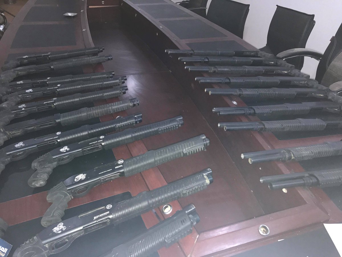 Libya- photos  @218Tv showing weapons (almost exclusively Turkish-made shotguns) confiscated from smugglers near Tobruk after an exchange of fire, during which a 2nd vehicle fled the area   