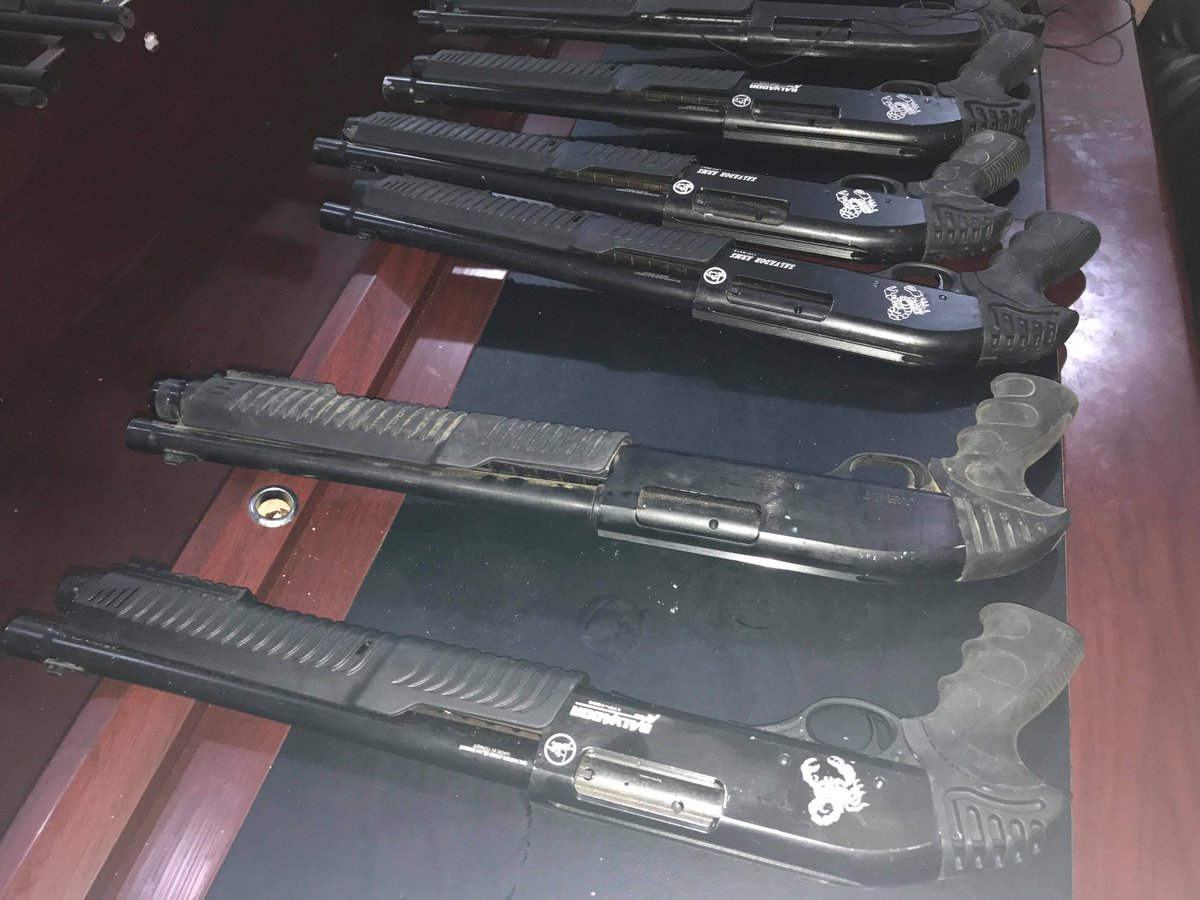 Libya- photos  @218Tv showing weapons (almost exclusively Turkish-made shotguns) confiscated from smugglers near Tobruk after an exchange of fire, during which a 2nd vehicle fled the area   