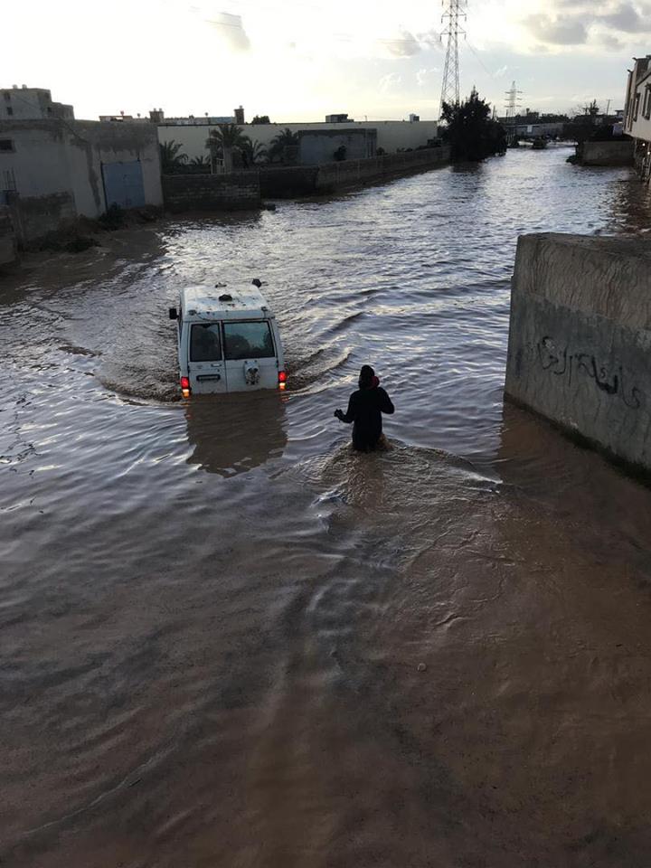 Heavy rain causes flooding in Wadi Rabea district in southern Tripoli. Several trapped families were rescued by the National Safety Department 