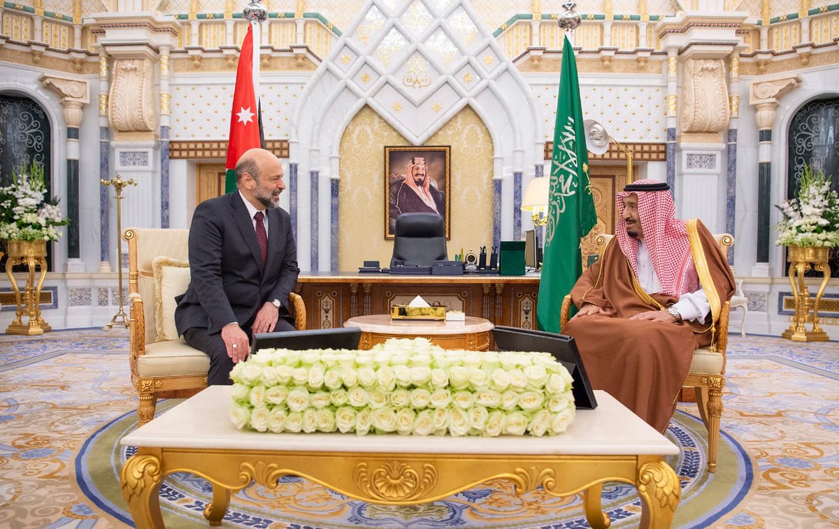Custodian of the Two Holy Mosques receives Libyan army commander and discusses with him the latest developments in Libya   
