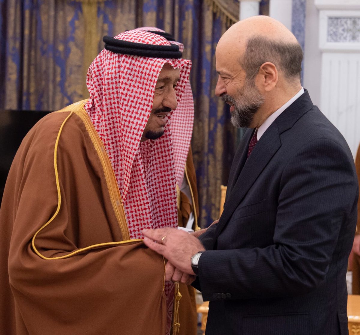 Custodian of the Two Holy Mosques receives Libyan army commander and discusses with him the latest developments in Libya   