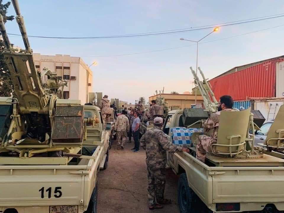 A faction of the Libyan army's al-Halbous Brigade (Black Battalion) joined the fighting in the south of the capital 