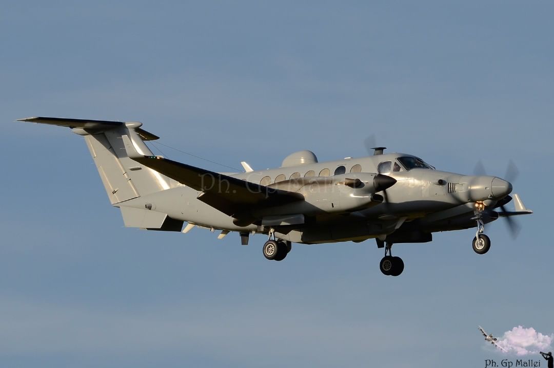 Departed from Decimomannu AB this Italian Air Force Beechcraft B350ER (MM62300) is making a new ISR mission, probably off Tripoli, Libya. 