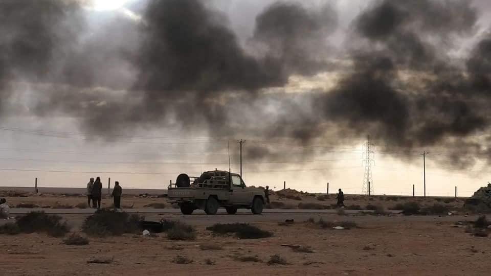 LNA forces advance west of Sirt towards Misrata.