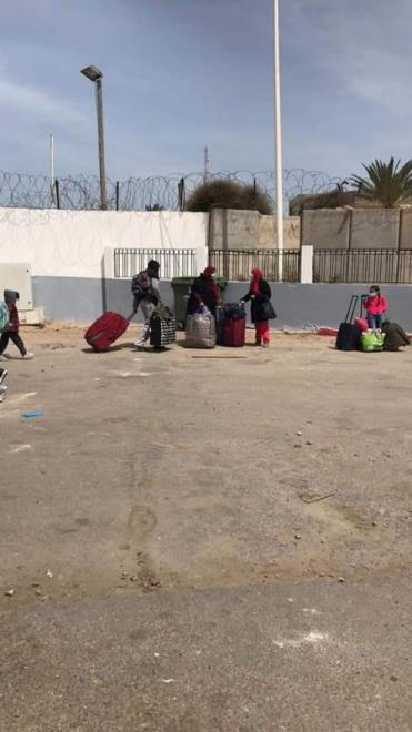Tunisia: security authorities at the RasJedir crossing  Saturday started evacuating first group of Tunisians stranded on border with Libya and comprising about 200 people, most of them women, children and elderly, who were given priority, said OTDH President