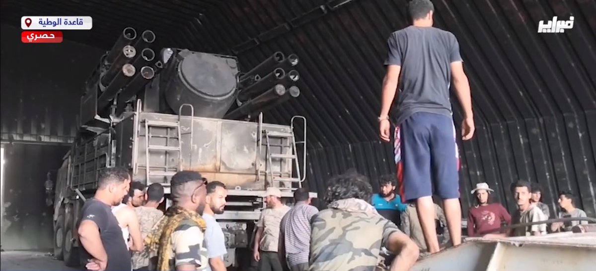 Looks like the GNA is sparing no time getting the Pantsir-S1 out of al-Watiya, undoubtedly heading to Turkey. Since this is Libya the whole process has to be filmed of course
