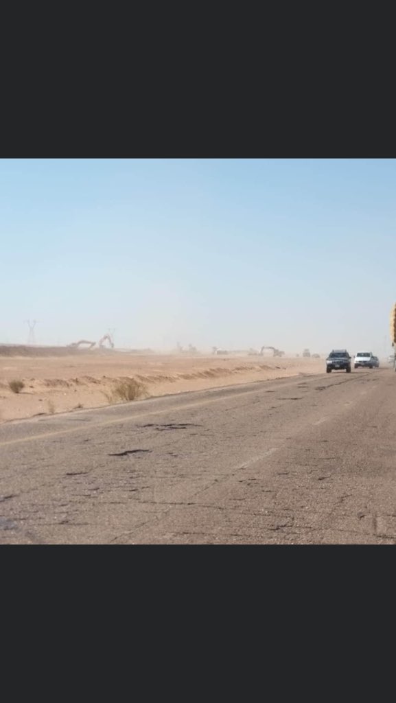 LNA constructing trenches and berms along the Sirte-Jufra road