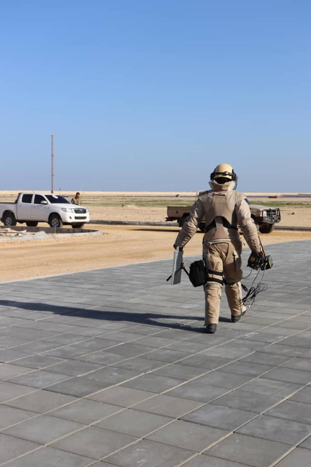 Libya- GNA's Minister of Defense Salah al-Din al-Namroush & Chief of Staff Lt. General Ali Ahmad al-Haddad visit the Khums Naval Base & the EOD team set up, trained & equipped by Turkey