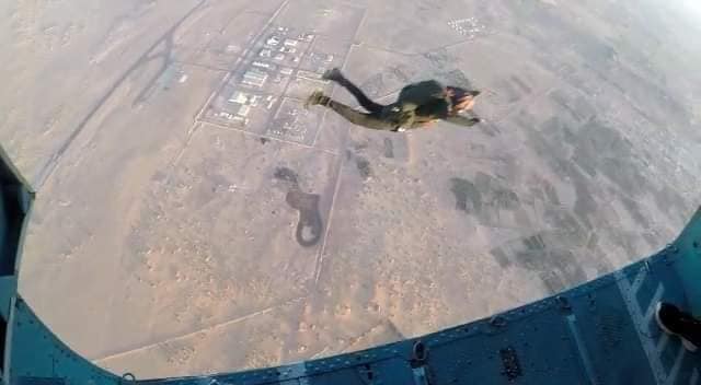 Libya- photos of LNA paratrooper training (likely jumping out of Mi-8/17 helicopter) over Tamanhint Airbase